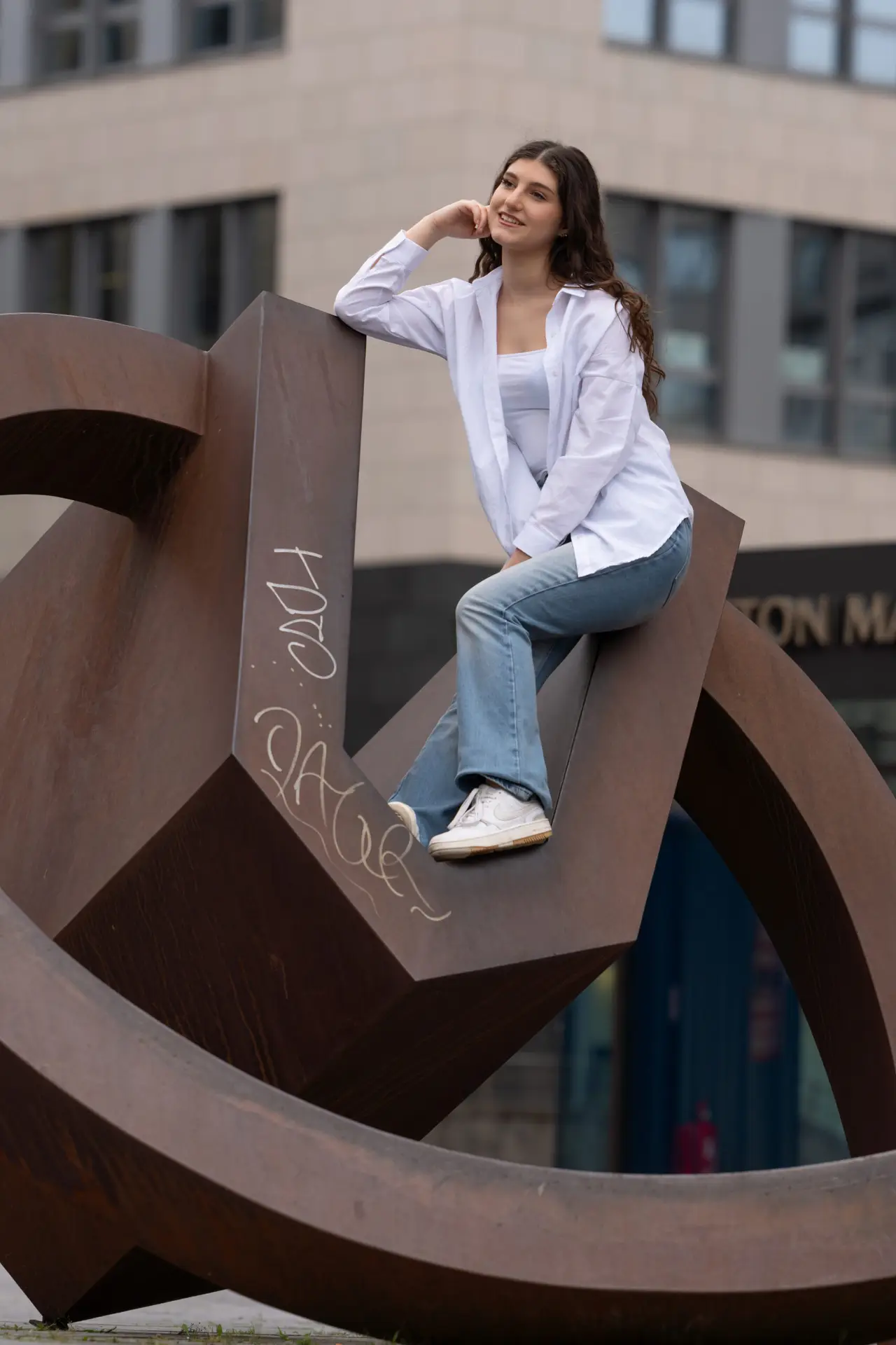 Modernes Editorial Model – Alba Mehaj für Magazine und Brands